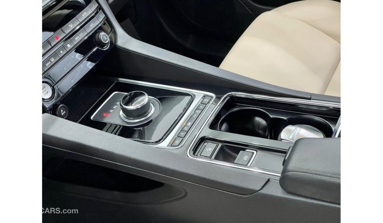 Jaguar F Pace 2017 Jaguar F-Pace , Full Service History, Warranty, GCC