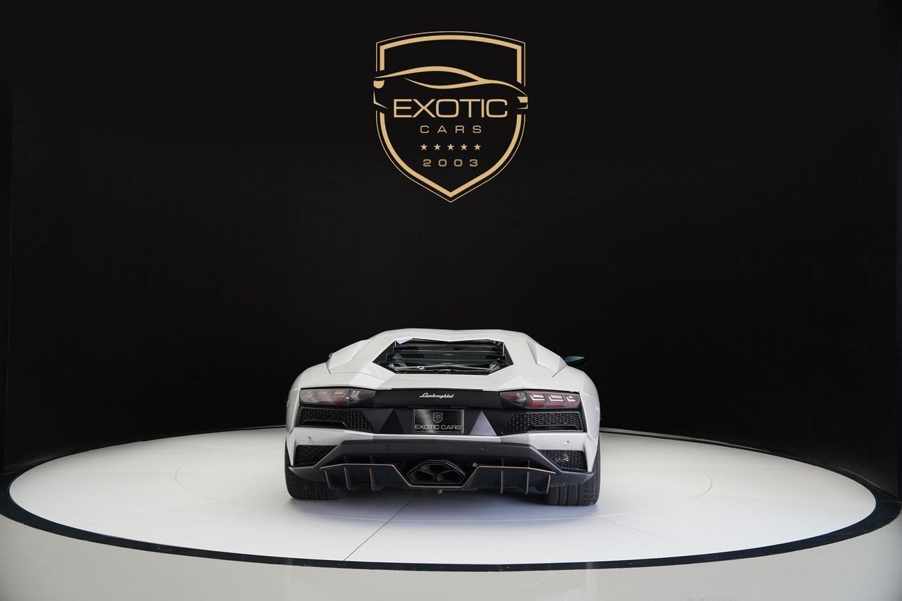 لامبورغيني أفينتادور 6.5L V12