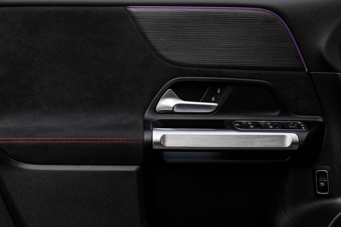 Mercedes-Benz EQB 350 350  | 2,712 P.M  | 0% Downpayment | 4Matic | AMG | Agency Warranty!