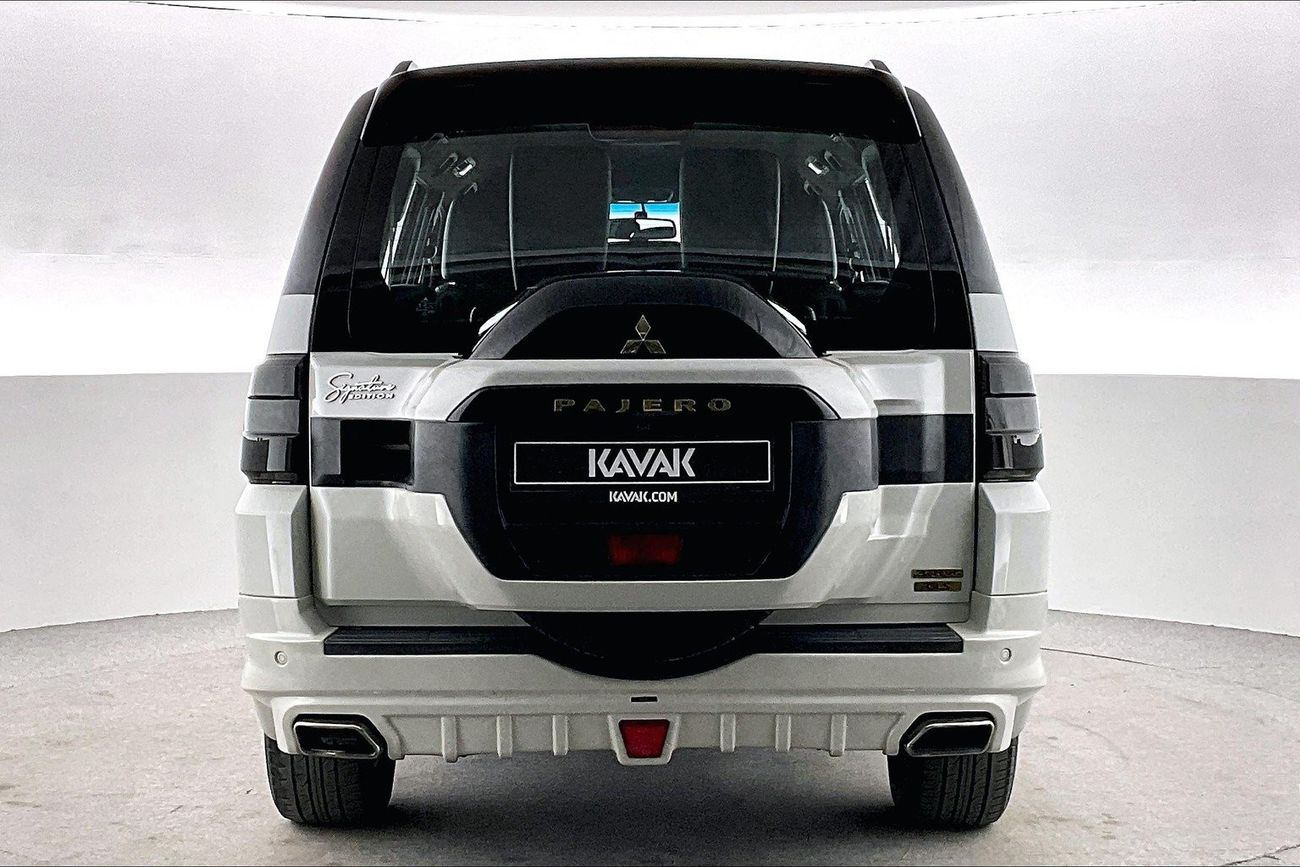 ميتسوبيشي باجيرو Signature Edition | شامل الضمان | 0 ﺪﻔﻋﺓ ﺃﻮﻟﻯ