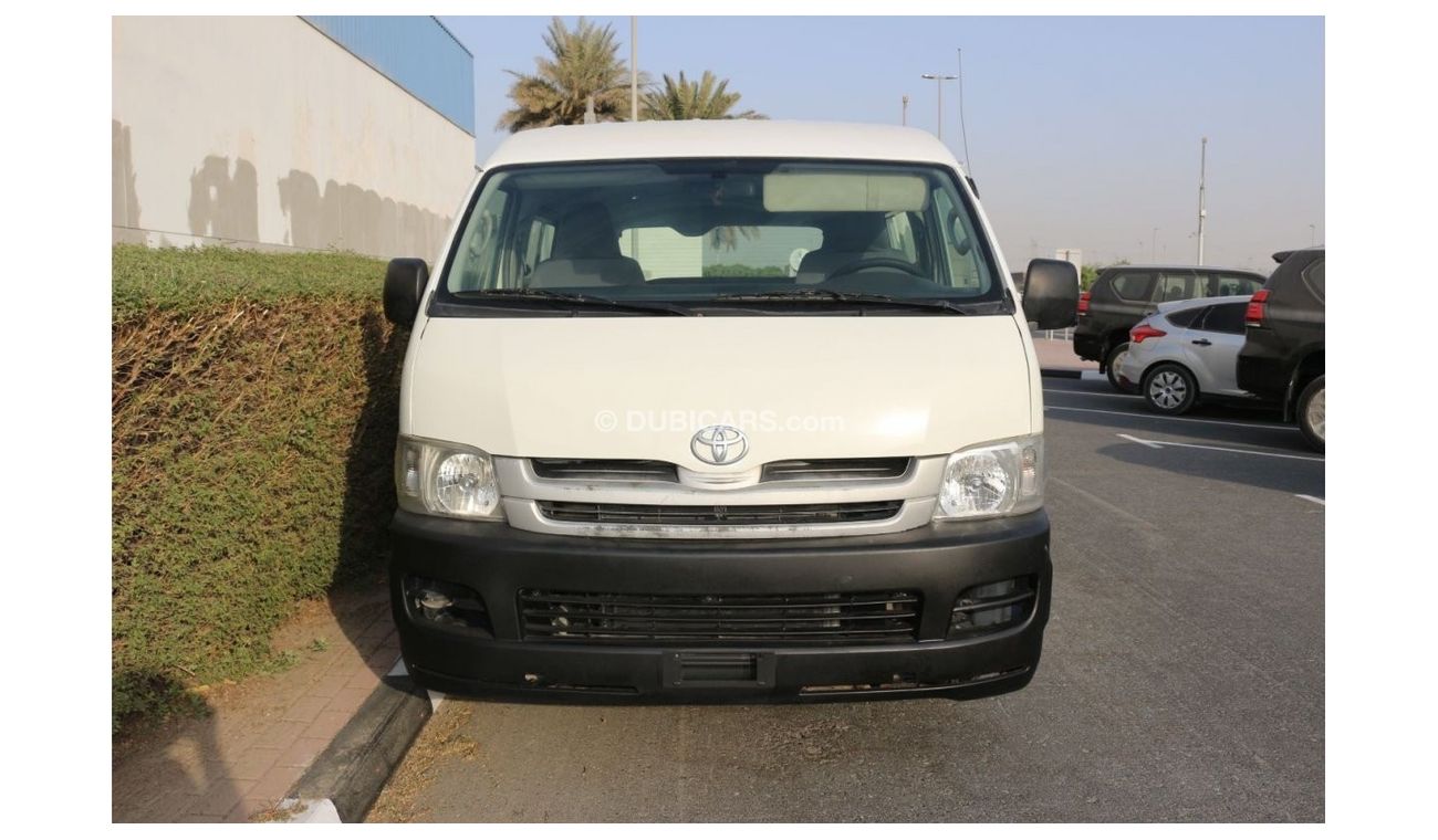 Toyota Hiace TOYOTA HIAC MIDROOF 2010 ( 15 PASSENGER ) PETROL ENGINE