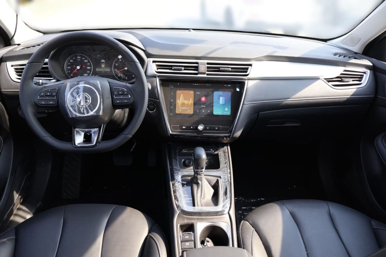 MG 5 2024 MG5 1.,5L AT Full option