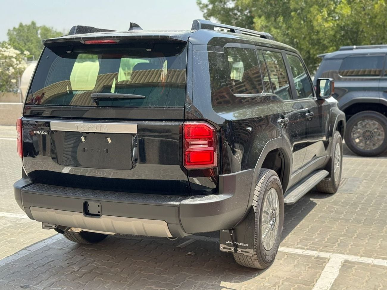 Toyota Prado GXR Limited 2.8L Diesel Auto ( Export to Africa Only)