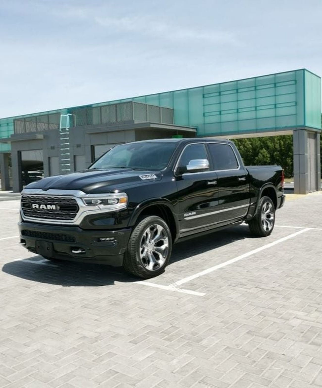 RAM 1500 DODGE RAM LIMITED- 2022- BLACK