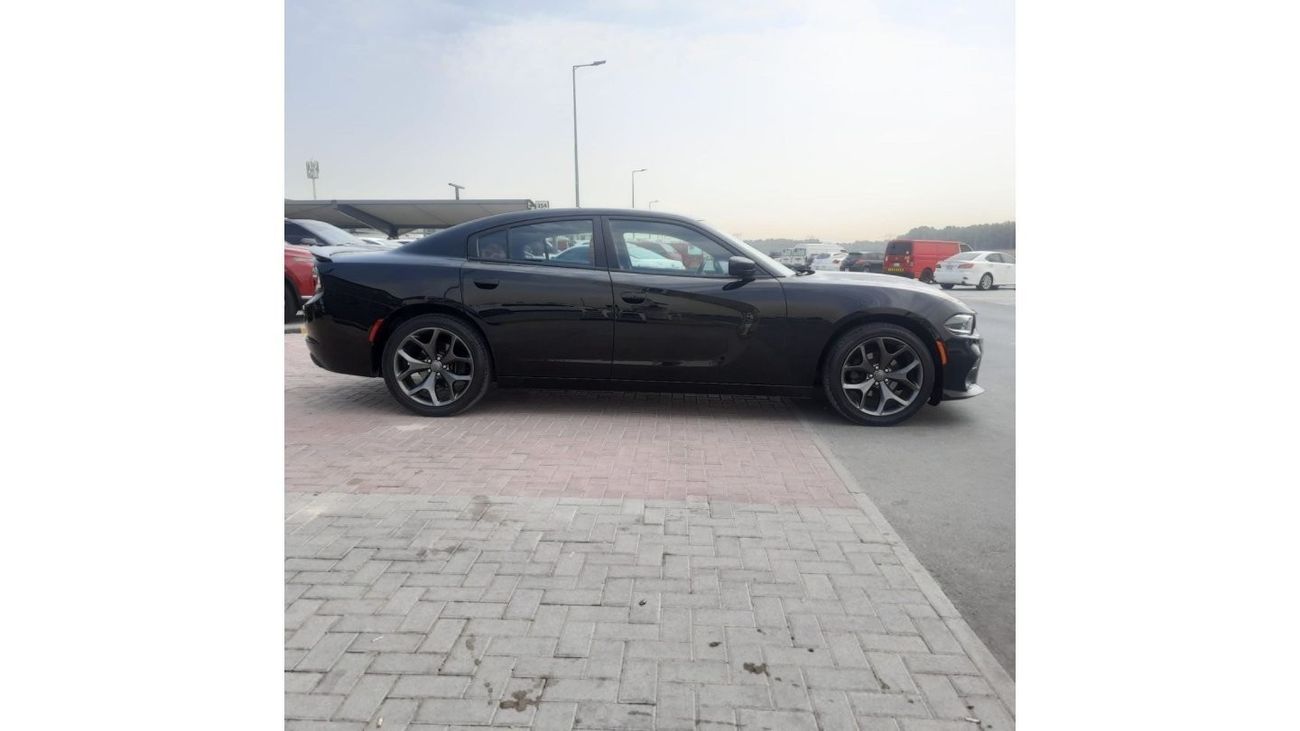 دودج تشارجر 3.6L SXT (متوسط)