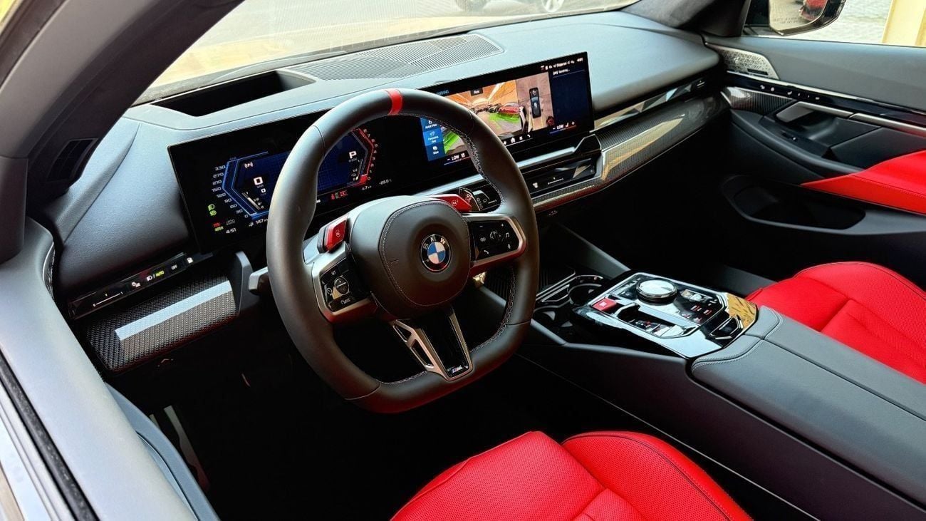 BMW M5 STD ( M5 competition Touring  4.4 L ( 727 HP