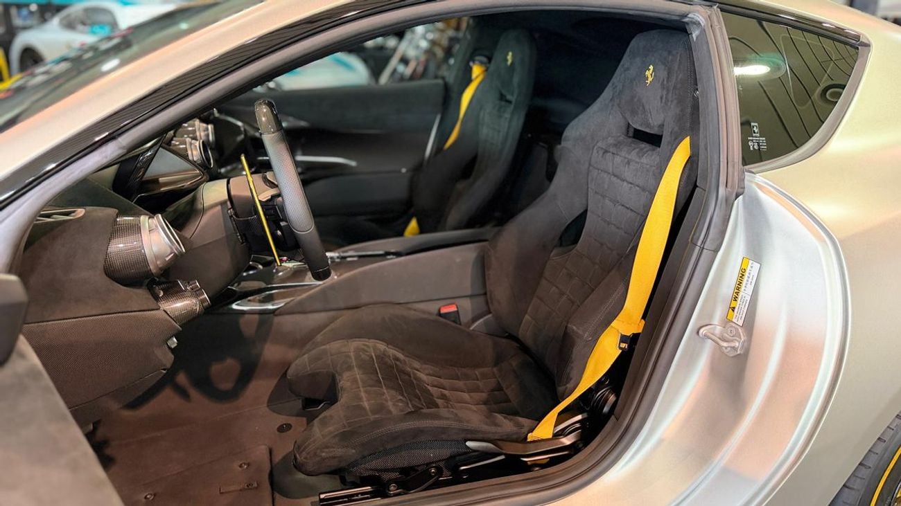 فيراري 812 كومبيتيزون