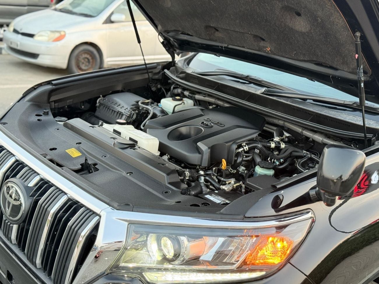 Toyota Prado TXL1 Toyota Prado 2022 black 7 seaters 4x4 RHD diesel engine 2.8L full option