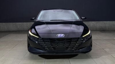 Hyundai Elantra HEV PREMIUM