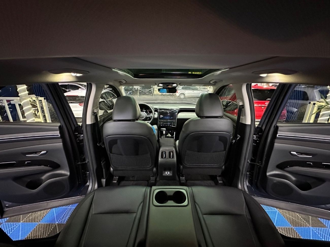 Hyundai Tucson Comfort 2.5L Full option Panoramic