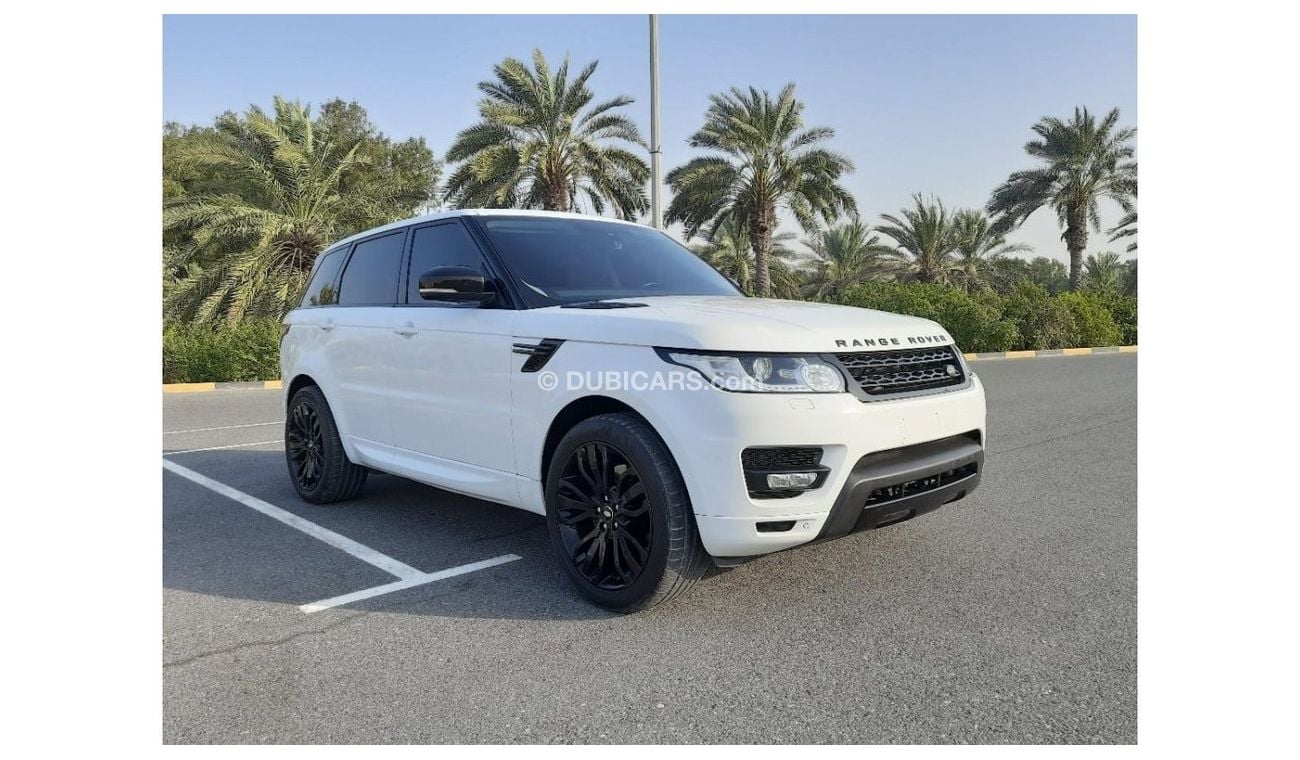 Land Rover Range Rover Sport RANGE ROVER SPORT 2015 GCC very clean car accident free full