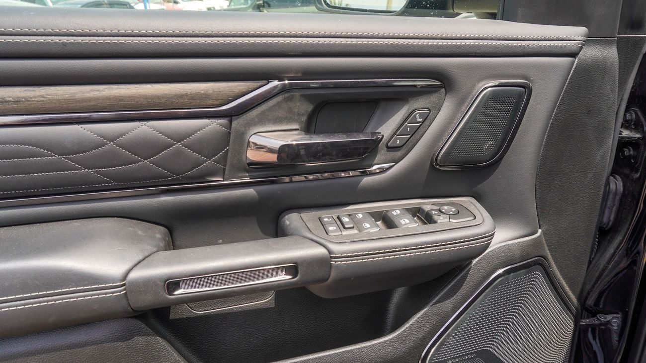 RAM 1500 LIMITED NIGHT EDITION Limited 3.0L