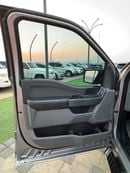Ford F-150 XLT CREW CAB