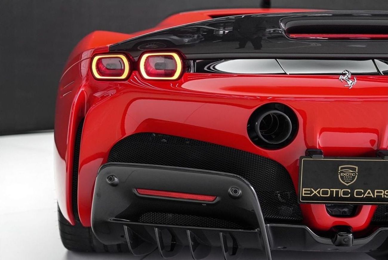 Ferrari SF90 Stradale Ferrari SF90 Stradale Assetto Fiorano