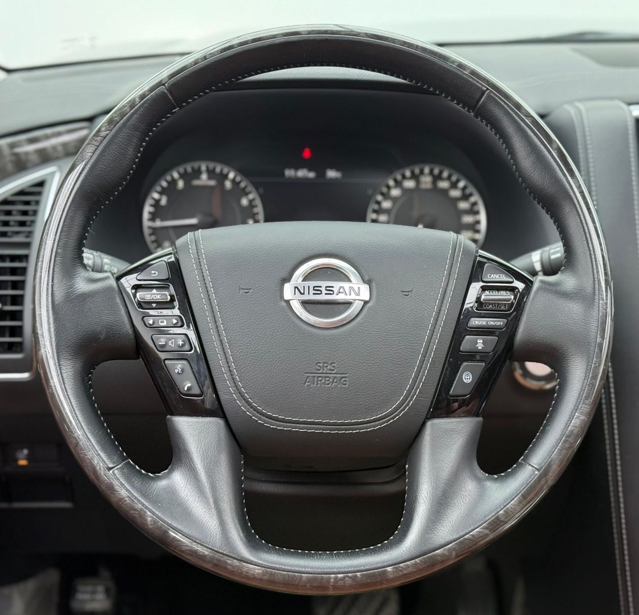 Nissan Patrol SE Titanium 4.0L 2020 Nissan Patrol SE Platinum, 2027 Nissan Warranty, 2025 Nissan Service Pack, 7 S