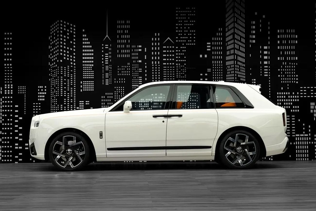 Rolls-Royce Cullinan ROLLS ROYCE | CULLINAN BLACK BADGE | GCC SPECS | DEALER WARRANTY + SERVICE CONTRACT