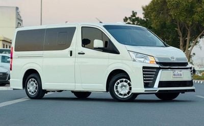 Toyota Hiace 4-SEATER | AUTOMATIC TRANSMISSION | 2.8L DIESEL | BACK CAMERA | PARKING SENSORS