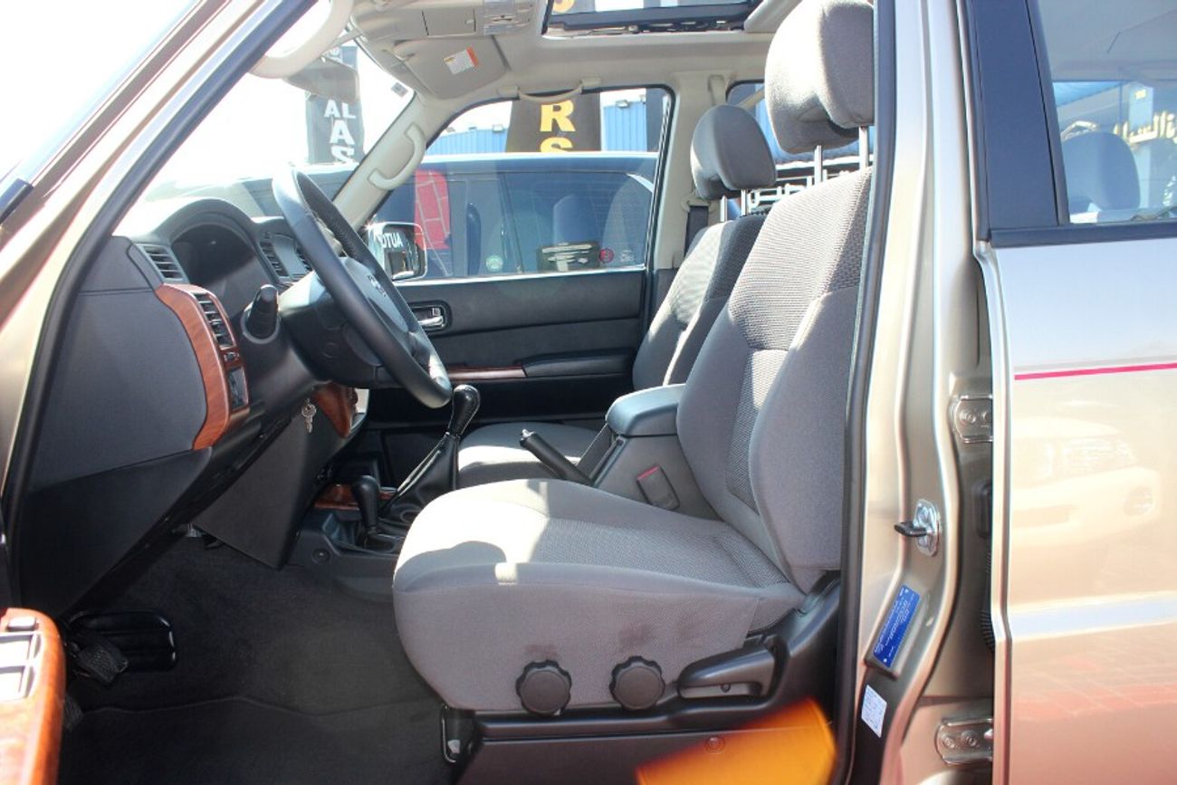 Nissan Patrol (2021) SAFARI MT,GCC, UNDER WARRANTY FROM LOCAL DEALER