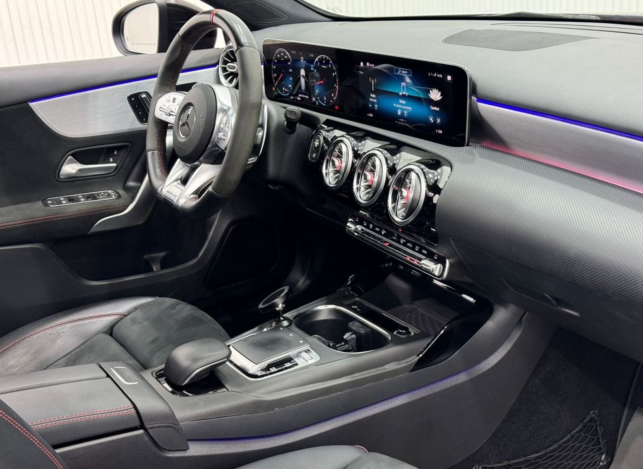 مرسيدس بنز A 35 AMG 2020 Mercedes-Benz A35 AMG, Sep 2025 EMC Agency Warranty, EMC Agency Full Service History, GCC