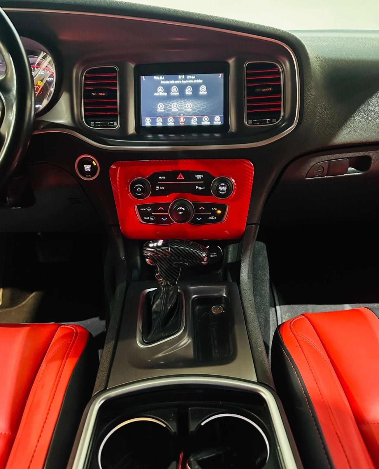 Dodge Charger SXT Mid 3.6L