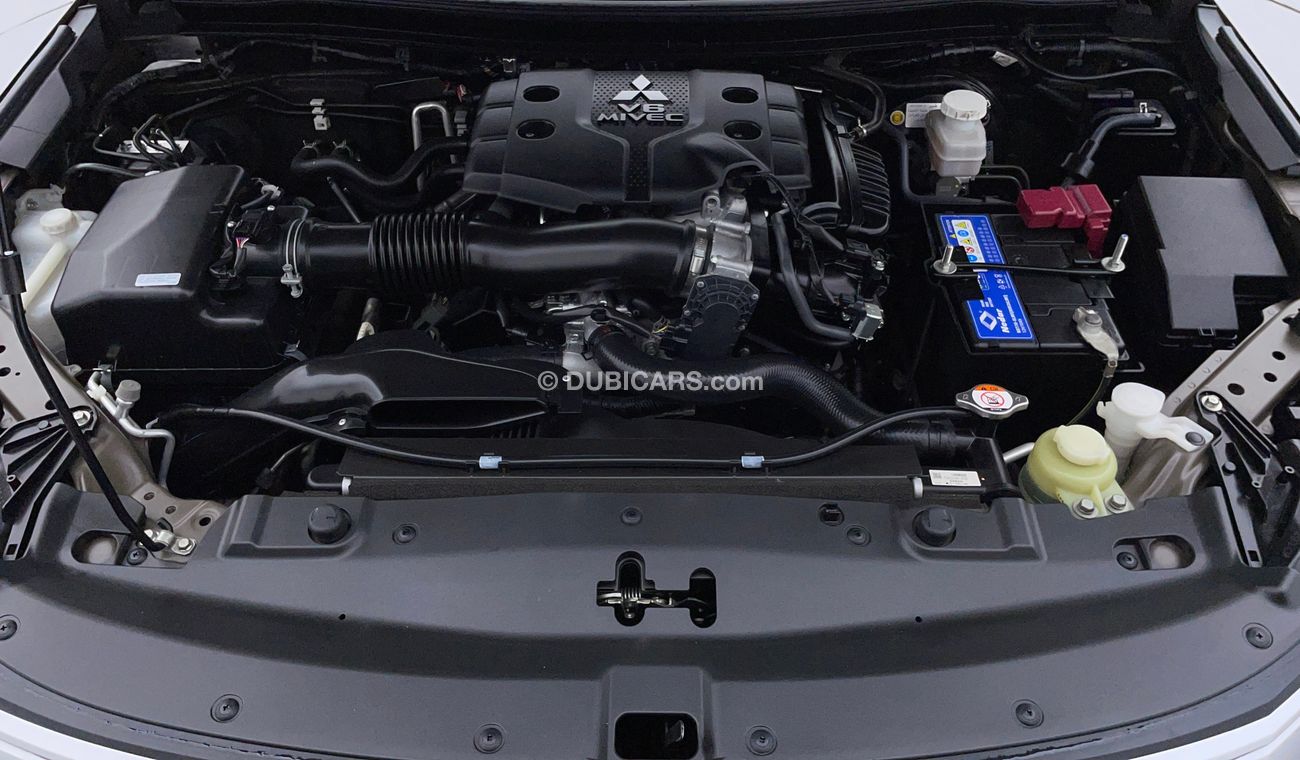 ميتسوبيشي مونتيرو GLS PREMIUM 3 | +مع الضمان | كمان تم فحص ١٥٠