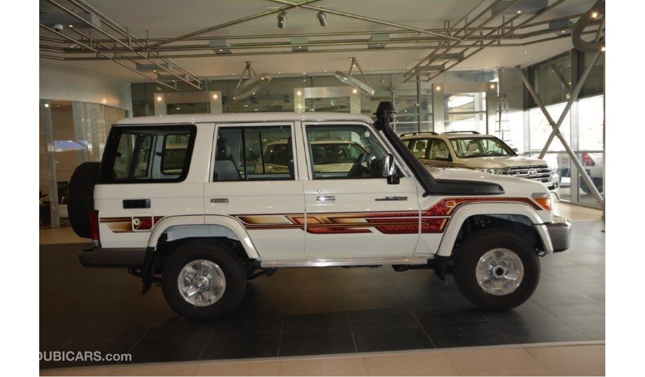 Toyota Land Cruiser lx 6 hardtop