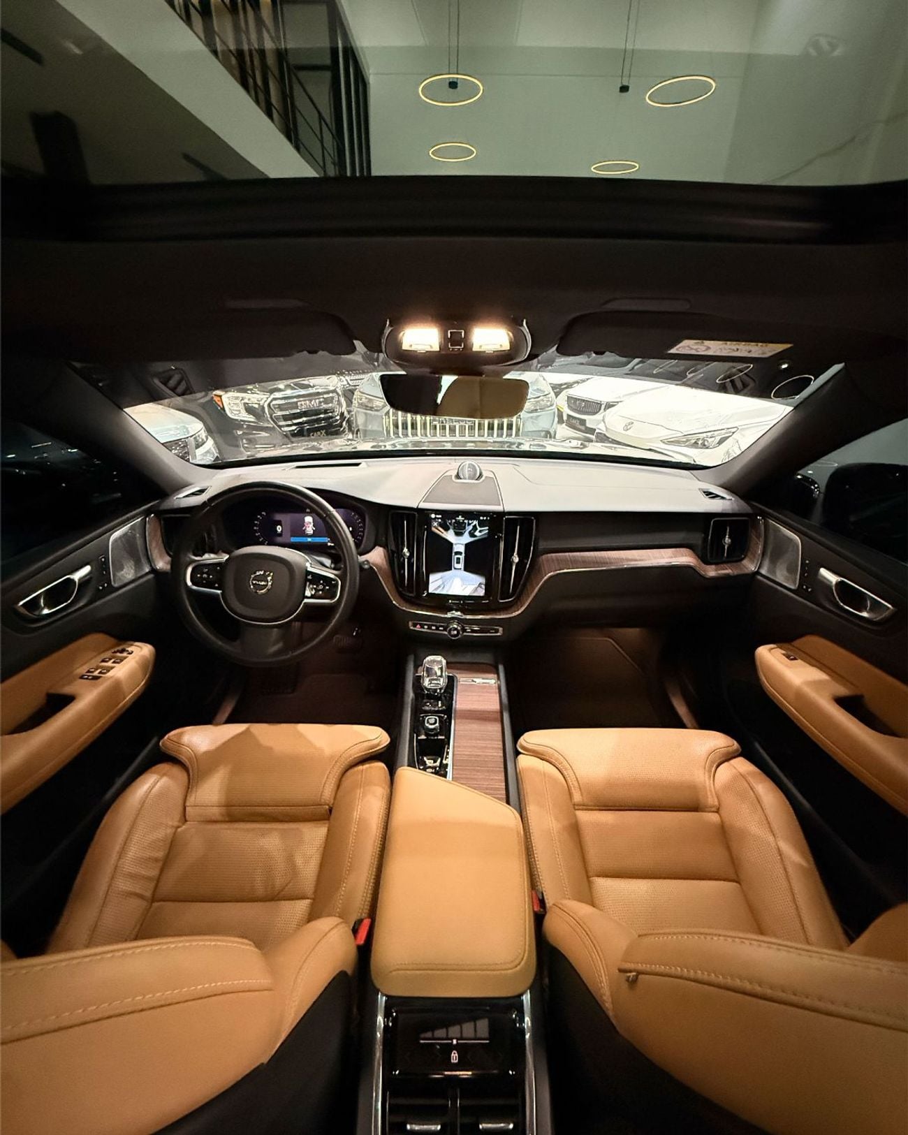 فولفو XC 60 INSCRIPTION فولفو XC60 B5 موديل 2023 | مواصفات خليجية | حالة ممتازة