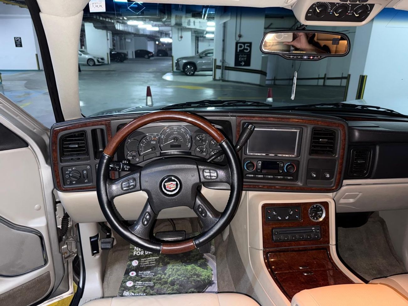 Cadillac Escalade ESV Platinum Edition