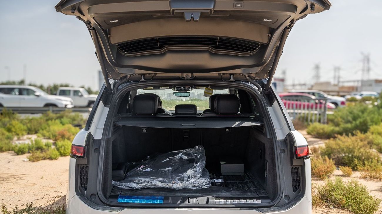 لاند روفر رينج روفر سبورت RANGE ROVER 3.0 SPORT -2025YM