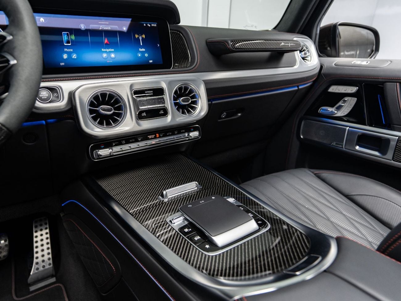 Mercedes Benz G63 AMG STD BUY NOW, PAY 2027 | THE BLACKLINE STANDARD | 2029 Mercedes Warranty + Service Contract, GCC