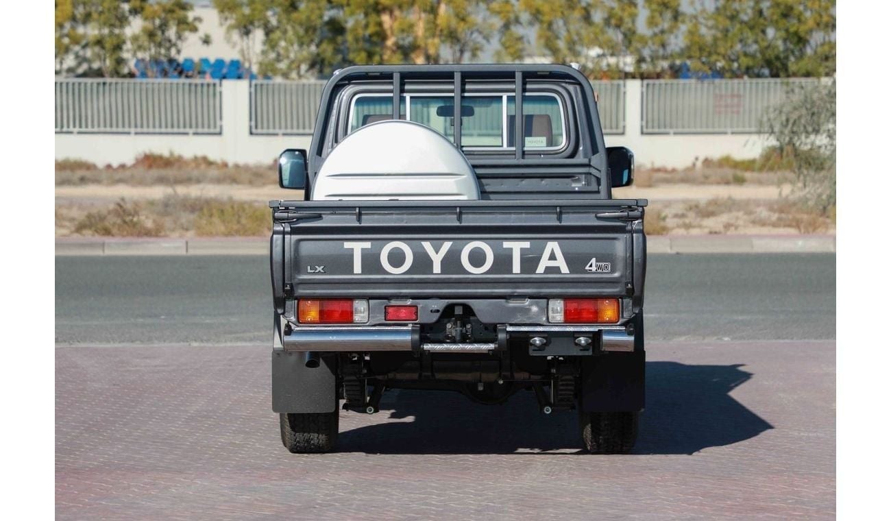 Toyota Land Cruiser 70 2024 TOYOTA LC79 LX Z SINGLE CAB 2.8 - GREY inside SADLLE TAN | Export Only
