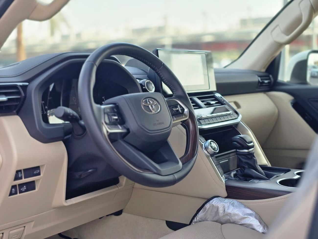 Toyota Land Cruiser GXR 4.0L 2025 GCC AL FUTTAIM WITH AGENCY WARRANTY IN BRAND NEW CONDITION