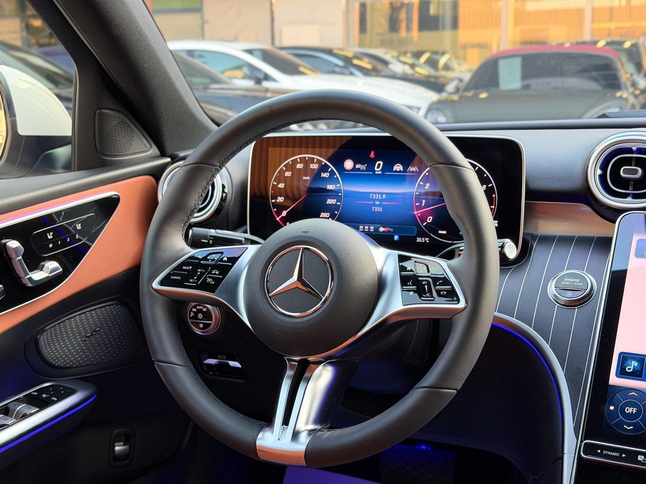 مرسيدس بنز C 200 Premium 2.0L