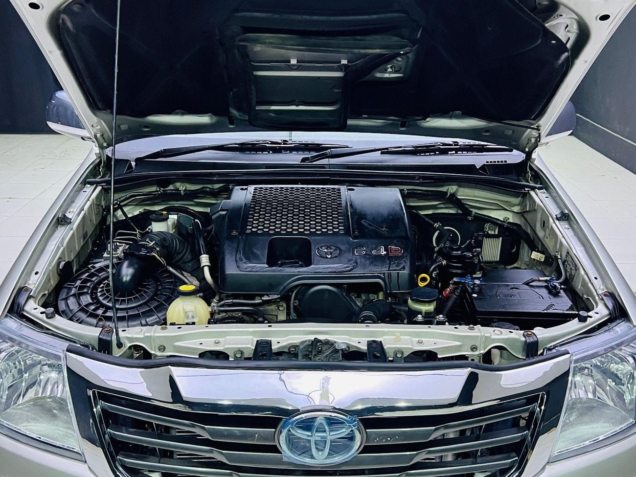 تويوتا هيلوكس Toyota Hilux year 2006 automatic gear diesel engine 4x4