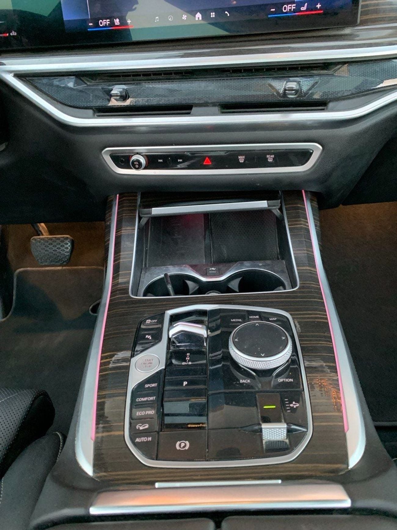 BMW X7 XDRIVE40I DESIGN PURE EXCELLENCE BMW X7 xDrive40i 2025