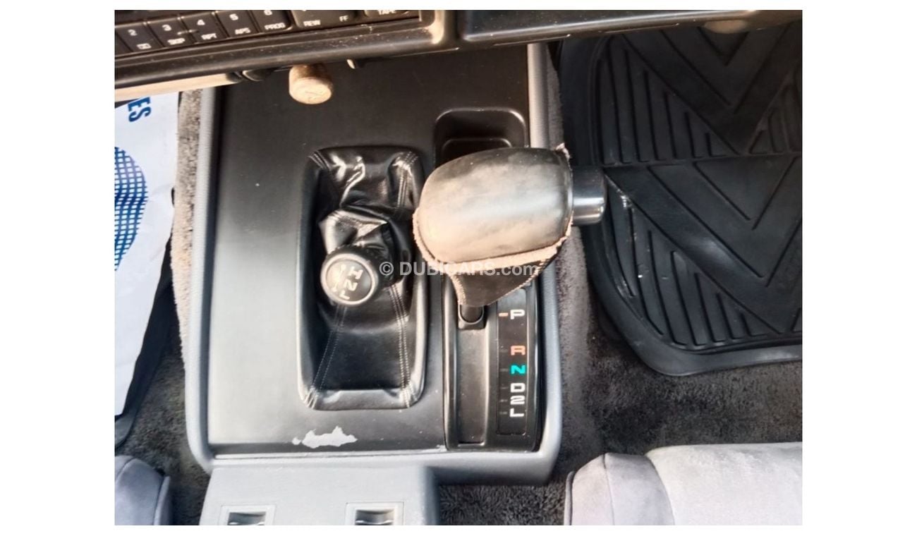 Toyota Land Cruiser TOYOTA LAND CRUISER RIGHT HAND DRIVE (PM1227)