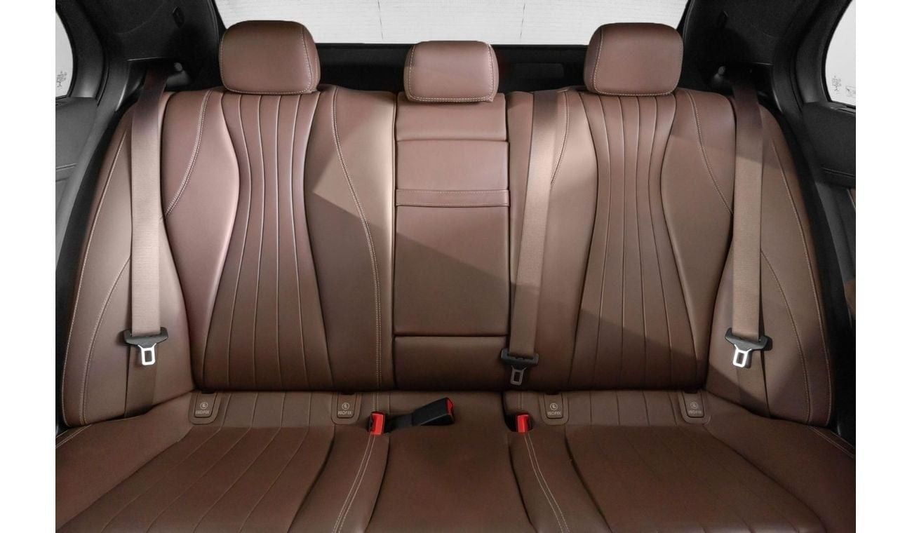 Mercedes-Benz E300 Premium 2.0L