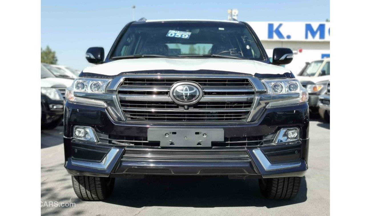 Toyota Land Cruiser 5.7L Petrol, 22” Alloy Rims, Push Start, LED Headlights, Fog Lamps, Cruise Control. CODE - VXSGT20