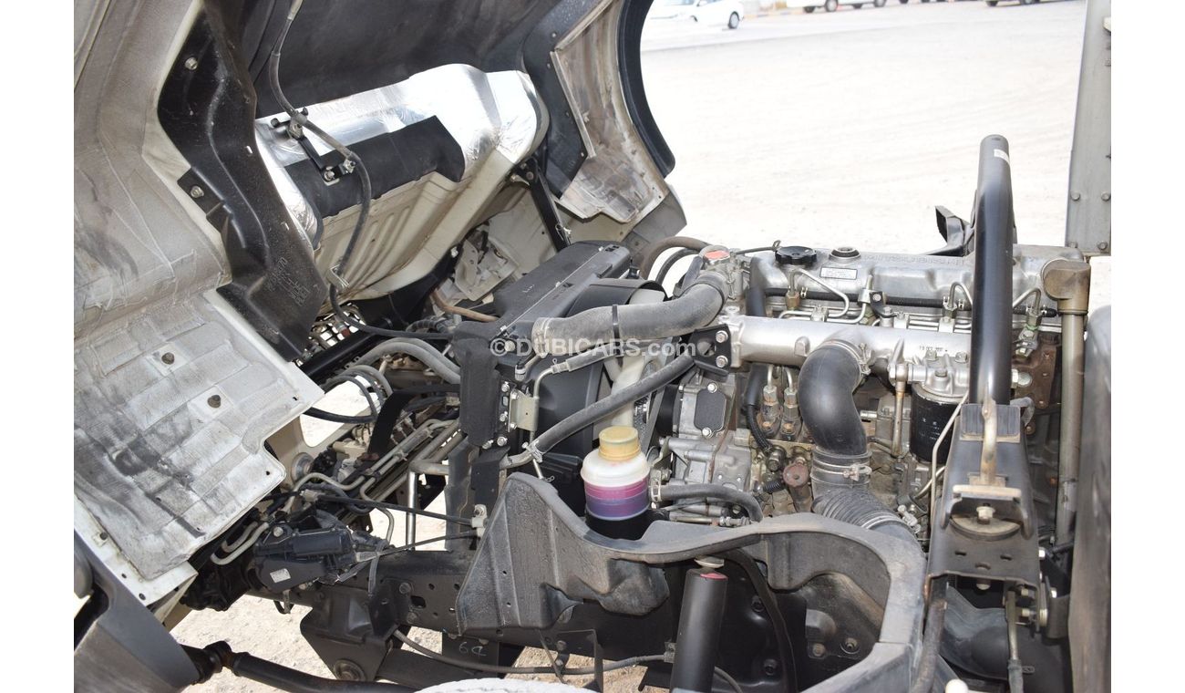 ميتسوبيشي فوسو كانتير Mitsubishi canter Pick up , model:2018. Excellent condition