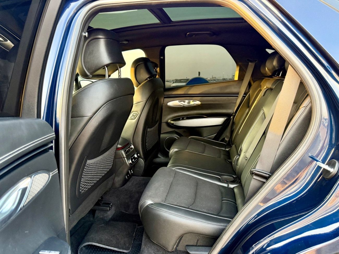 هيونداي جينيسس 2022 ROYAL SPORT 3.5 TURBO PANORAMA