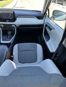 Toyota RAV4 Hybrid XLE 2.5L full option