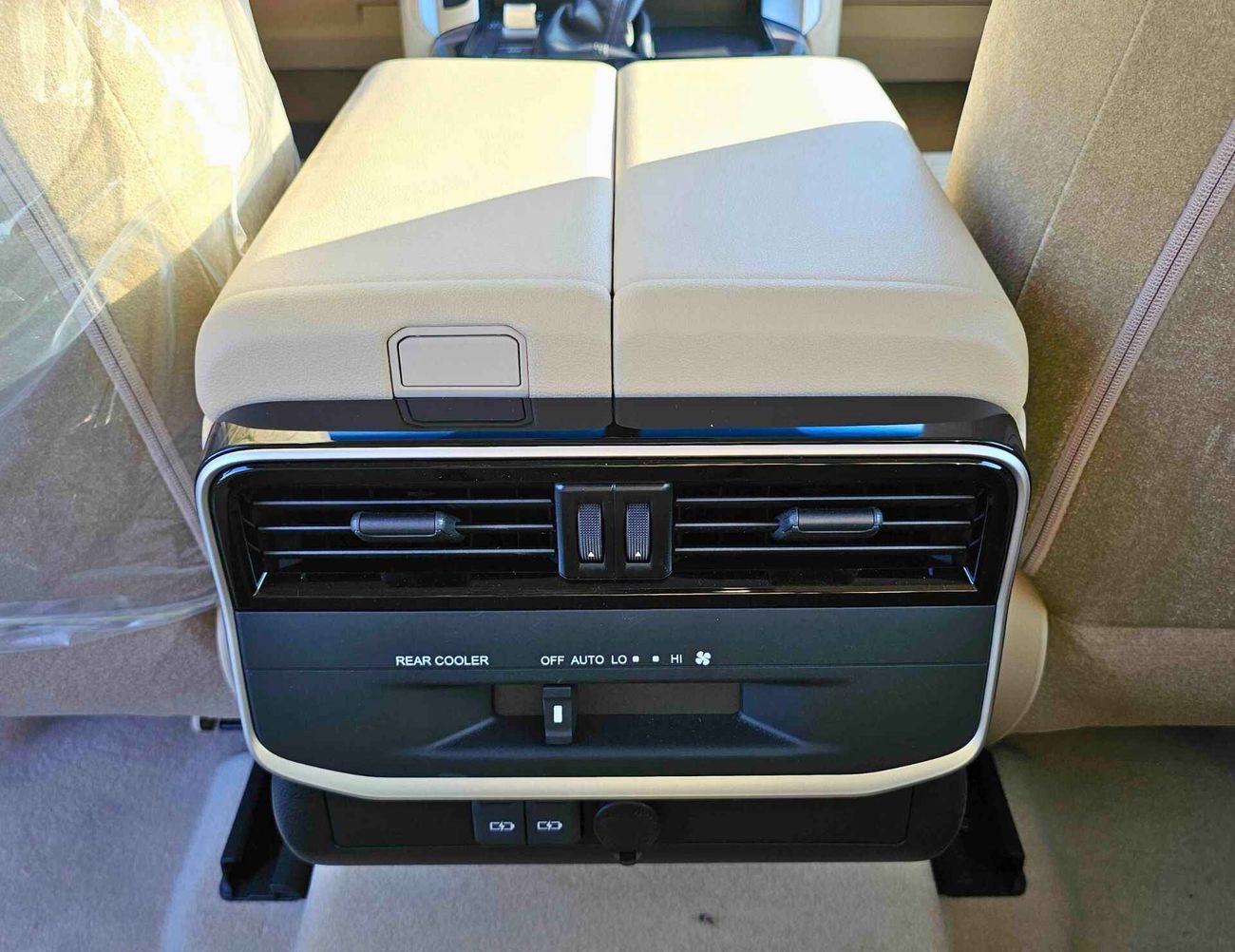 Toyota Land Cruiser LC300 GXR TWIN TURBO EURO 4 / 3.5L V6 PETROL / PWR SEAT / SUNROOF (CODE # GXR)