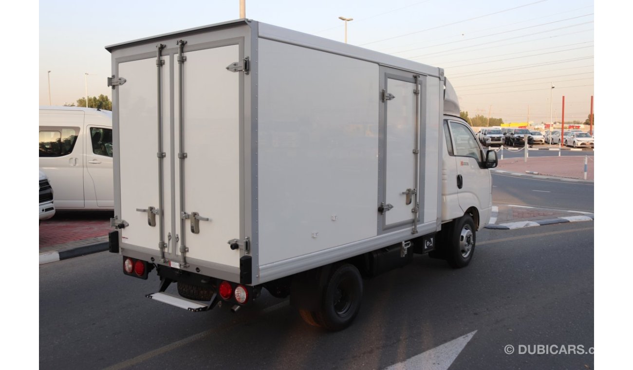 كيا K4000 Refrigerated Truck Freezer / Model 2022 / Manual Transmission