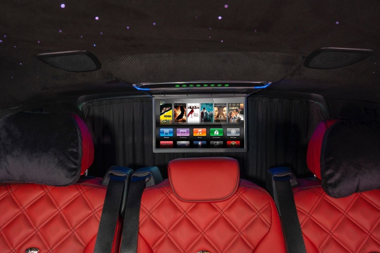 مرسيدس بنز V 300 NEW 2025 MODEL FACELIFT LUXURY EDITION MERCEDES GCC V300 with ADDITIONAL REAR AC - 2 YEARS WARRANTY