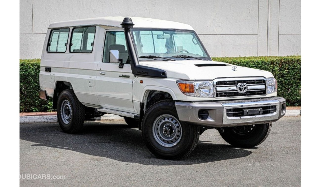 Toyota Land Cruiser Hard Top 2022 Toyota LC78 4.5L Hardtop - 9 STR | AC | Manual