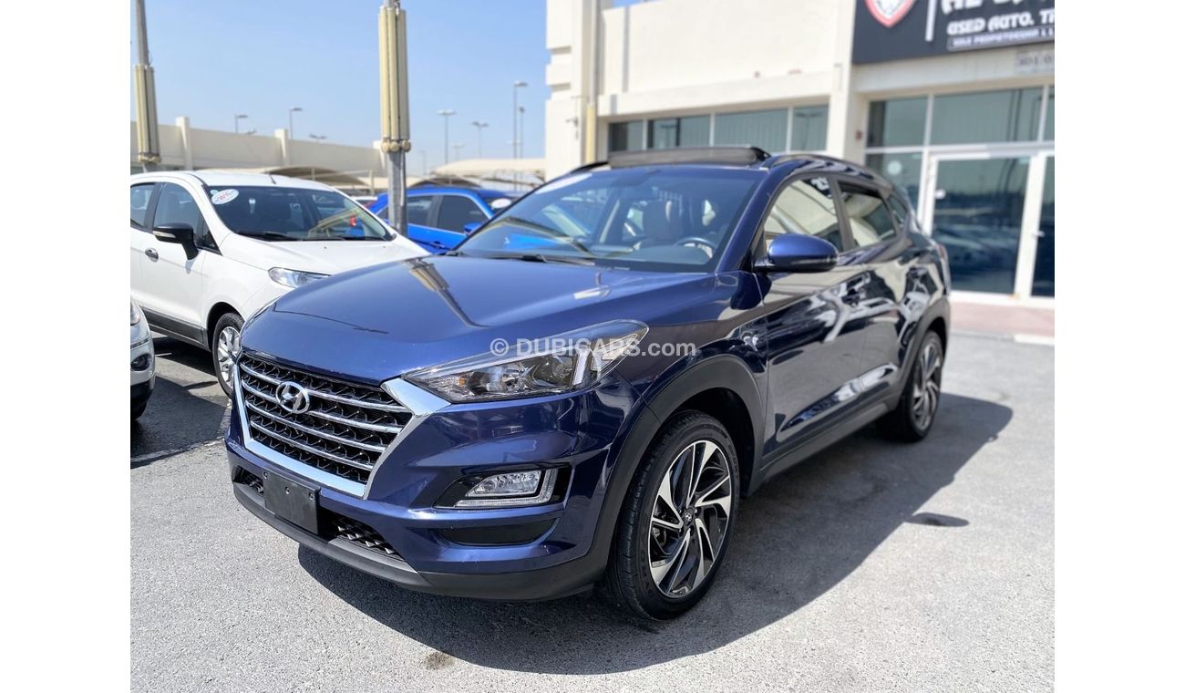 Hyundai Tucson Basic Panorama GCC - ACCIDENTS FREE - ENGINE 1600 CC - EXCELLENT CONDITION INSIDE OUT
