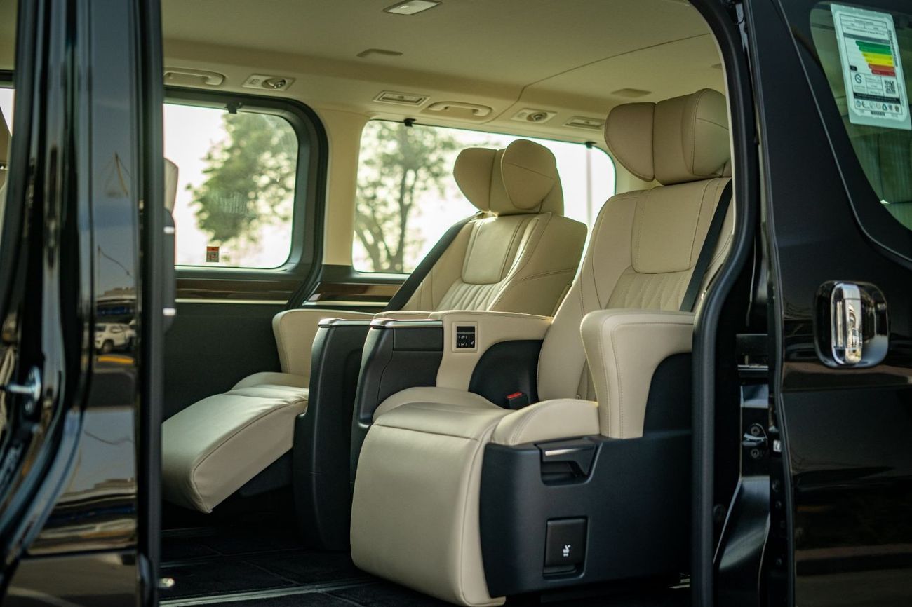 Toyota Granvia Premium V6 3.5L Petrol 2025YM