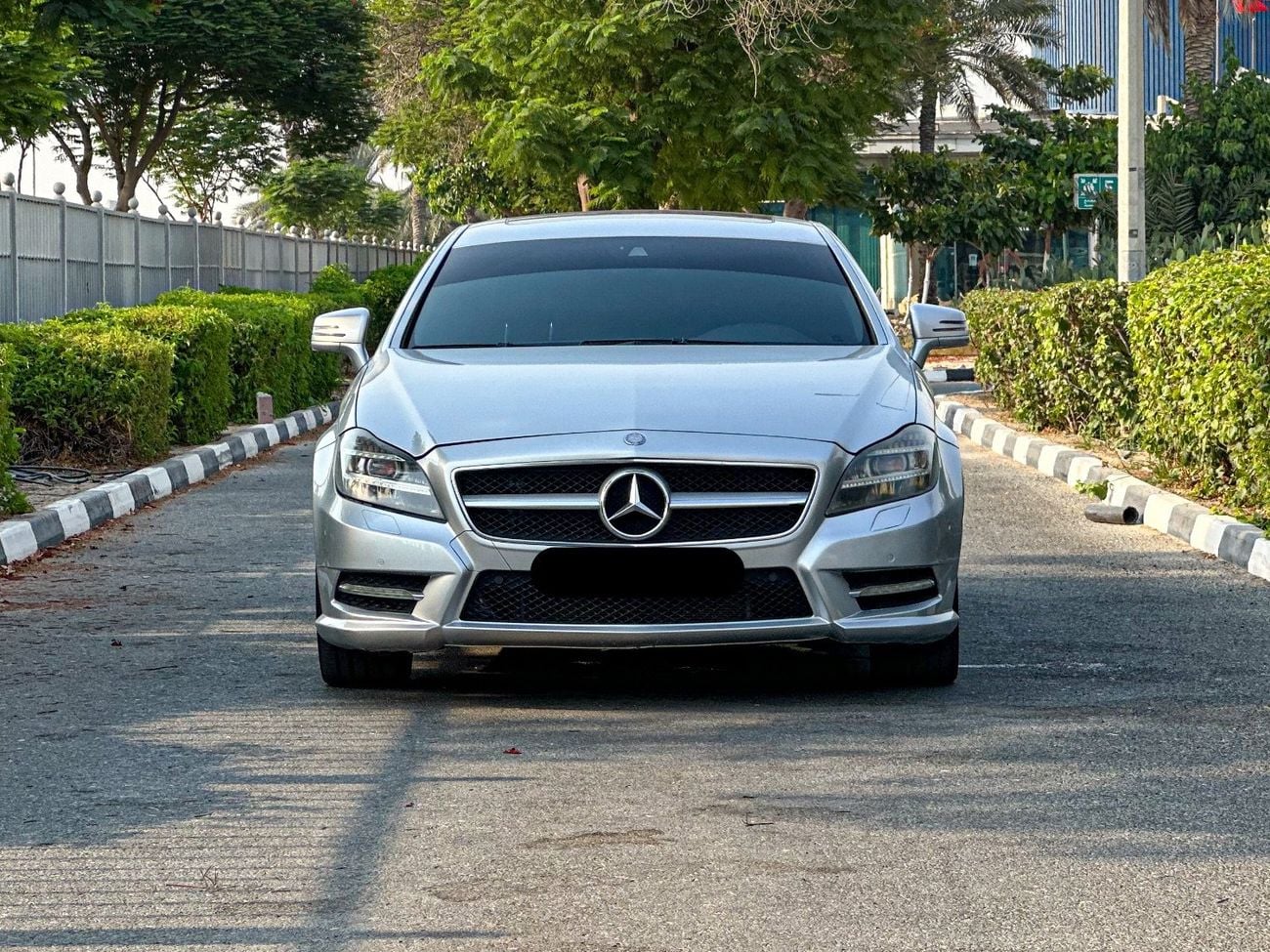 مرسيدس بنز CLS 55 AMG Mercedes-Benz CLS 550 AMG | Law Mileage ( 154,000 Km ) | Japanese Specs