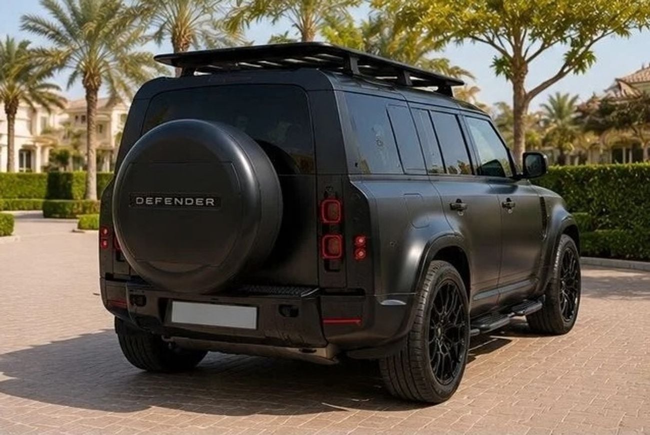 لاند روفر Defender 130 P400 X Dynamic HSE