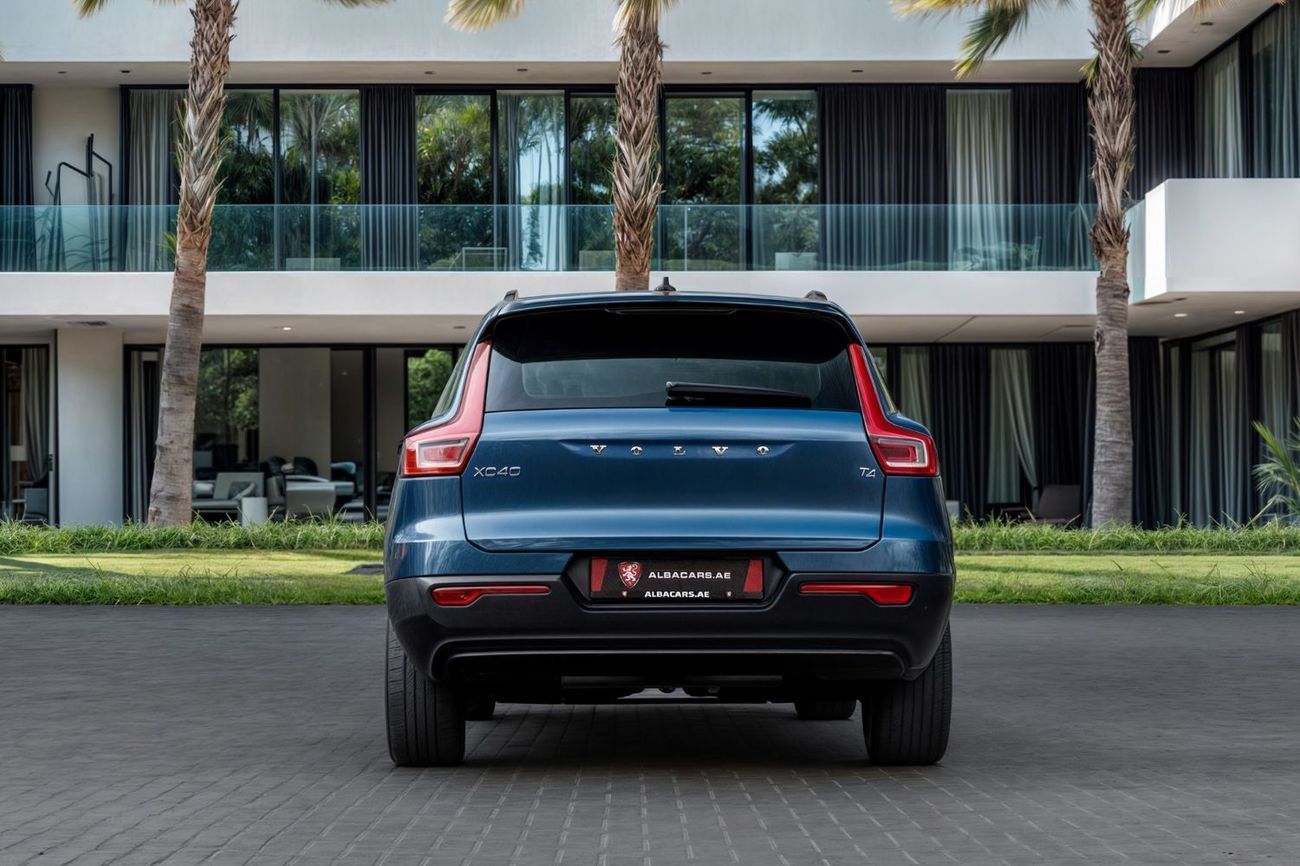 فولفو XC 40 T4 R-DESIGN | 1,860 P.M  | 0% Downpayment | VOLVO SERVICED!